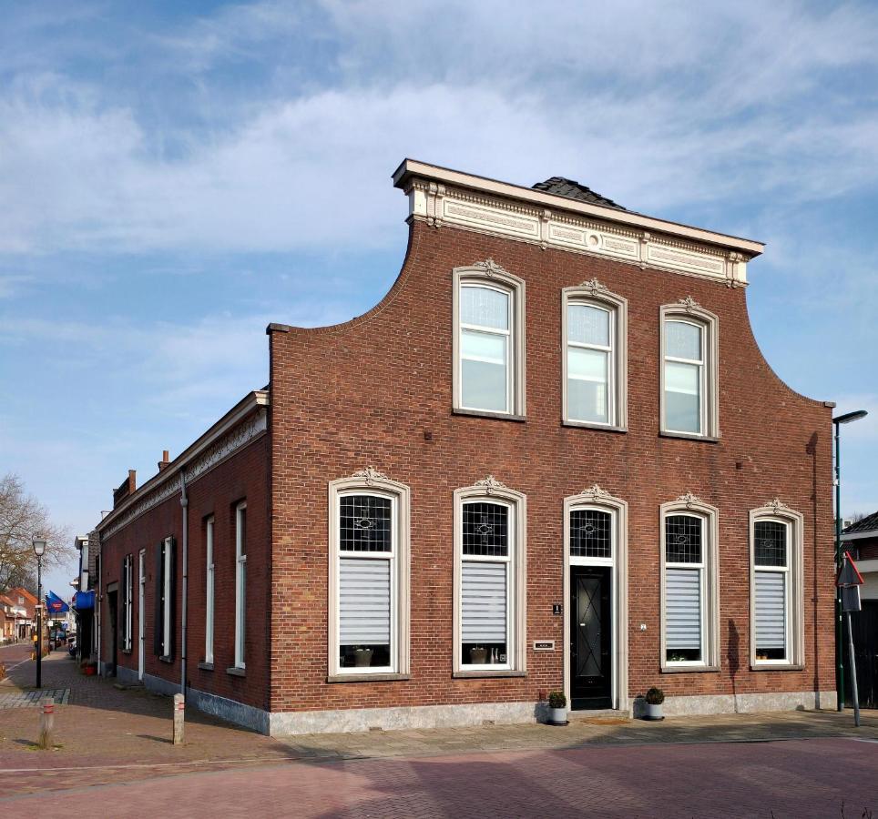 Familie- En Groepsverblijf Het Voorhuis Loon op Zand エクステリア 写真